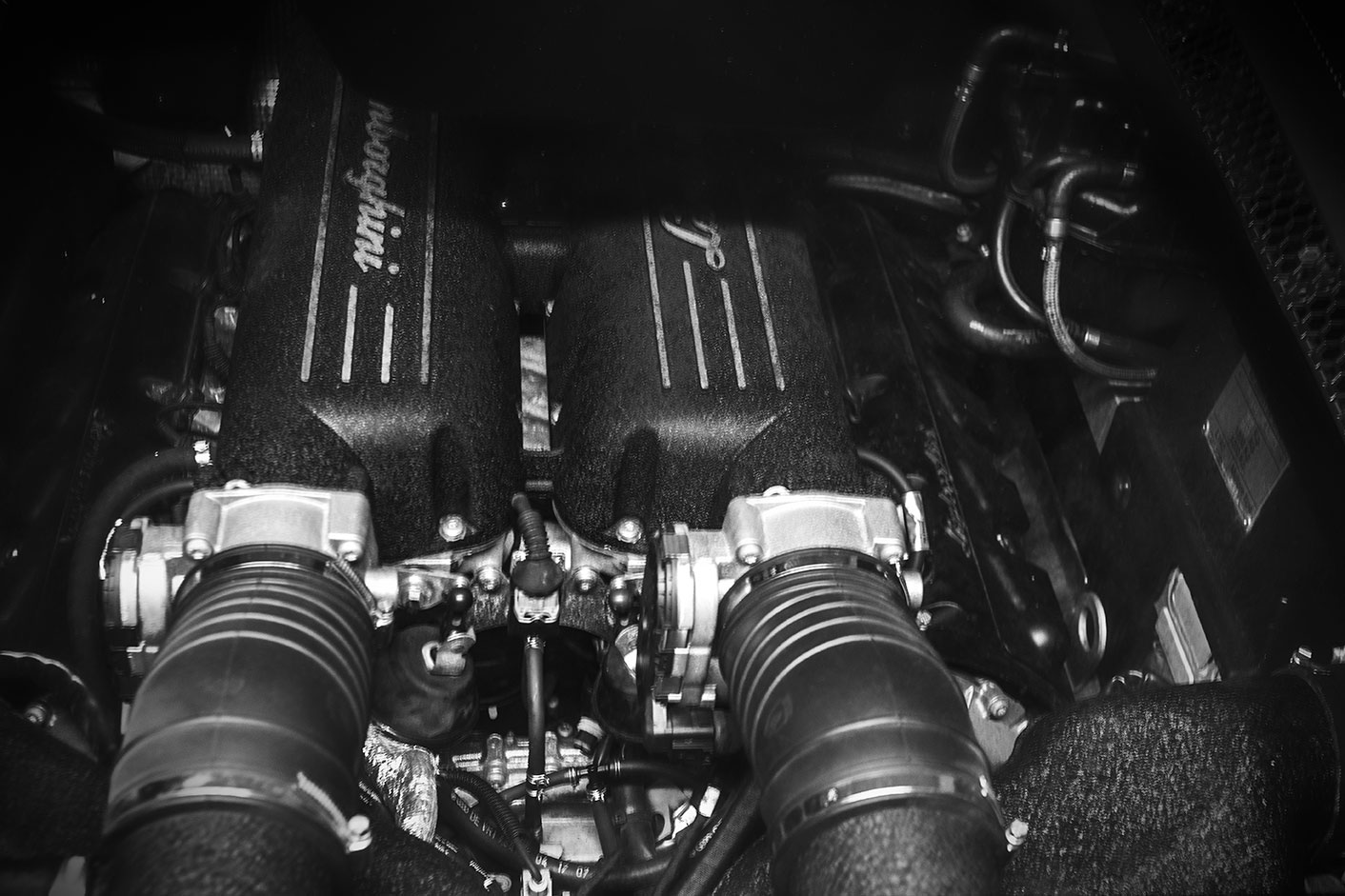 Lamborghini Huracán LP640-4 photograph