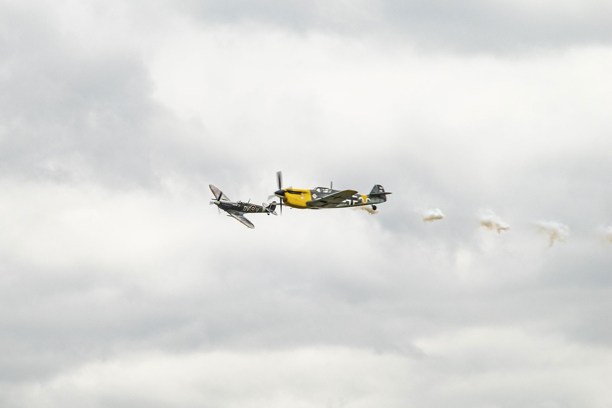 The Ultimate Fighters, P-47 Thunderbolt (Nellie B), Spitfire Mk V, ME109 (White 9), Mustang TF-51 D (Contrary Mary), Pilots: Jon Gowdy, Dave Puleston, Richard Grace and Andy Durston, Air Legend 2021, Nos Dren