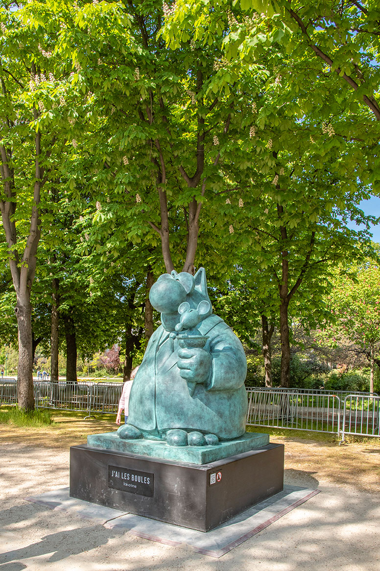 Le Chat de Geluck, Avenue des Champs Elysées, Paris, France, March 2021, (Nos Dren).