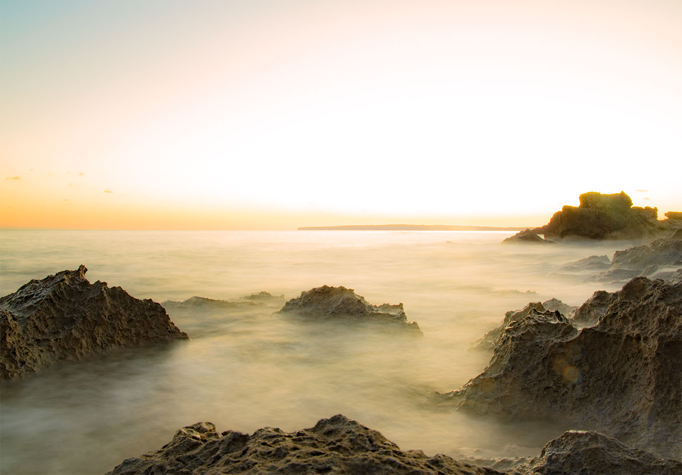 Macroscopic photography at Calo d'Es Mort beach in Formentera, near Ibiza, Spain, (Nos Dren).