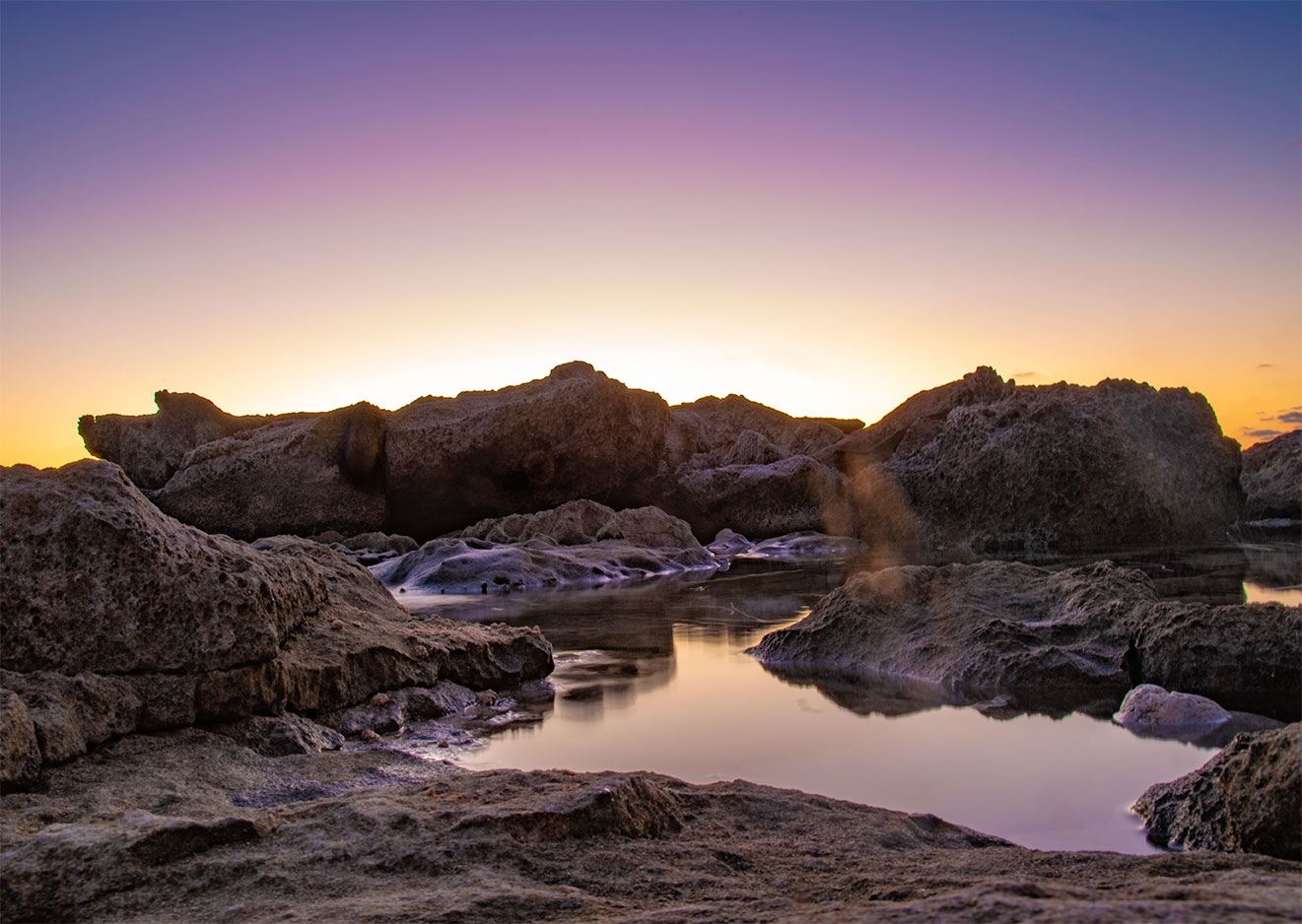 Macroscopic photography at Calo d'Es Mort beach in Formentera, near Ibiza, Spain, (Nos Dren).