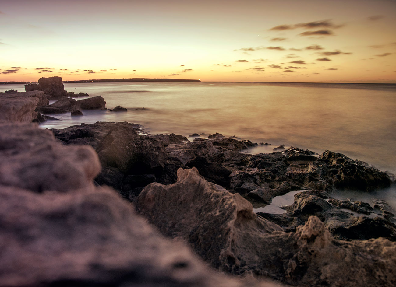 Macroscopic photography at Calo d'Es Mort beach in Formentera, near Ibiza, Spain, (Nos Dren).